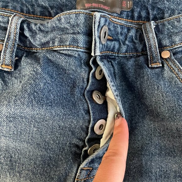 Torrid Women Plus Size 22R Straight Classic Denim High-Rise Studded Jean - Picture 9 of 10